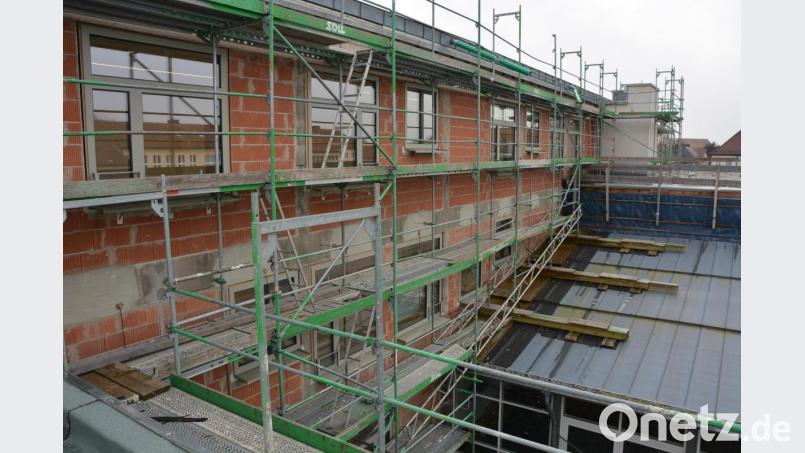 Die Außenfassade im Innenhof der Grundschule Bild: jr