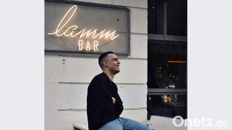 Hannes Lautenschlager ist angekommen. Der Vilstaler hat in Berlin eine Bar eröffnet - natürlich nicht ohne ein wenig Oberpfälzer Flair. Bild: exb
