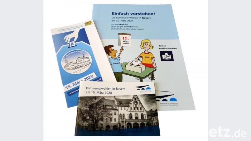 Die Infobroschüren gibt's an der Bürgerinfo und im Briefwahlbüro im Neuen Rathaus. Bild: exb