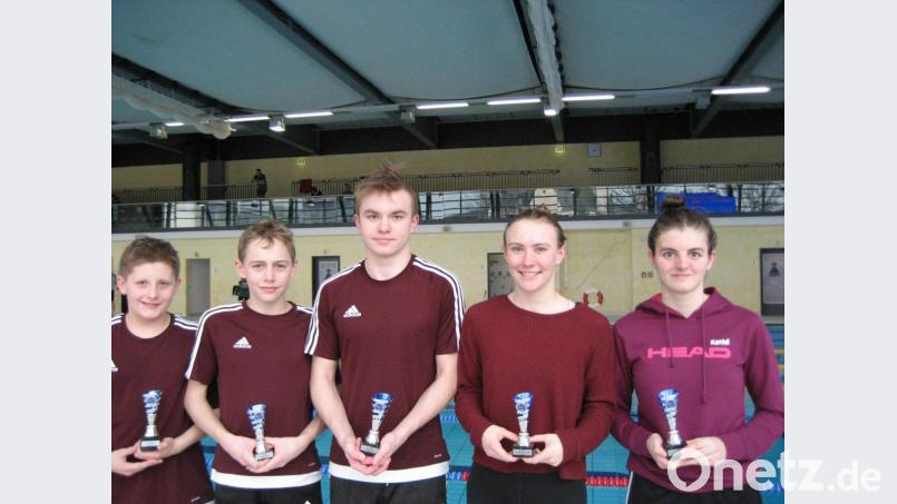 Für den TSC in Plauen erfolgreich (von links): Leonhard Fütterer, Niclas Köstler, Fynn Legat, Viktoria Bogner, Kathrin Bachmeier Bild: rbg
