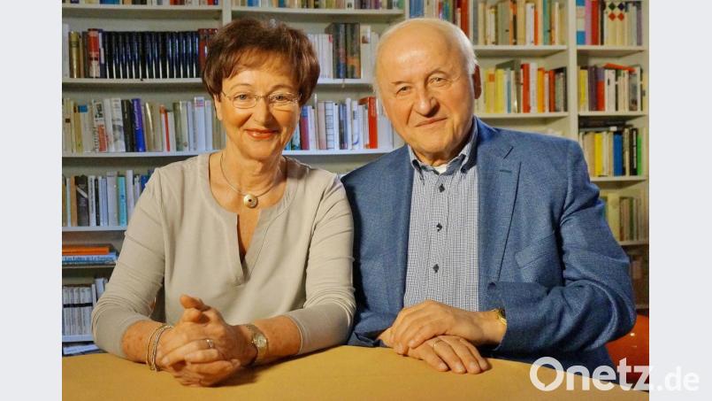 Professor Michael Buback kommt zusammen mit seiner Frau Elisabeth, Co-Autorin des gemeinsamen Buches "Der General muss weg", nach Weiden. Bild: Michael Buback