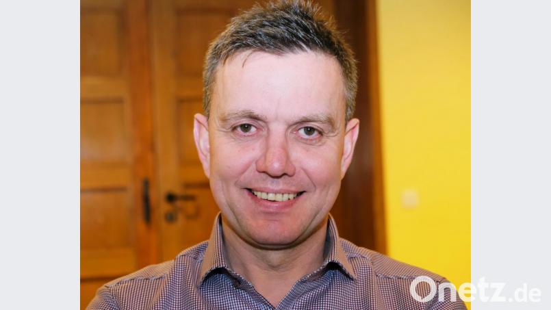 &quot;Unser Trinkwasser ist besser und tausendmal billiger als Mineralwasser&quot;, betont Roland Hörl, Vorsitzender des Wasserzweckverbandes der Seitenthaler Gruppe. Bild: do