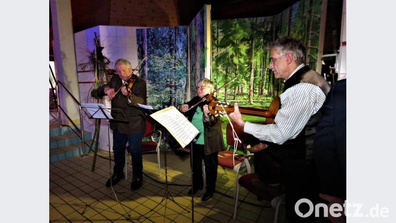 Musikalisch wurde der Festakt von Johannes Burger, Resi Braun und Fritz Söllner gestaltet. Bild: ubb