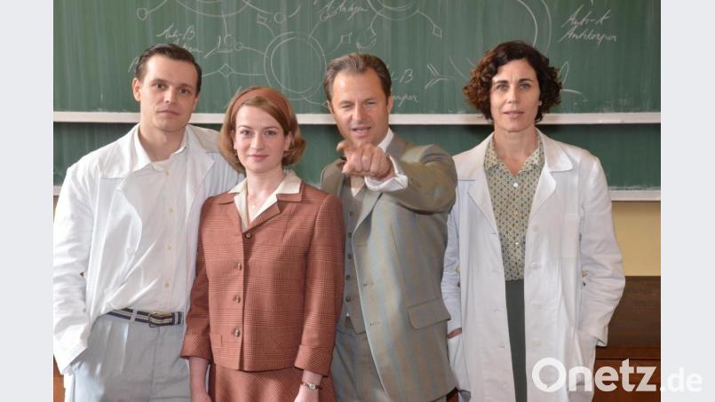 Die Hauptdarsteller der dritten Staffel: v.l. Franz Hartwig, Nina Gummich, Philipp Hochmair und Nina Kunzendorf. Bild: Kunz