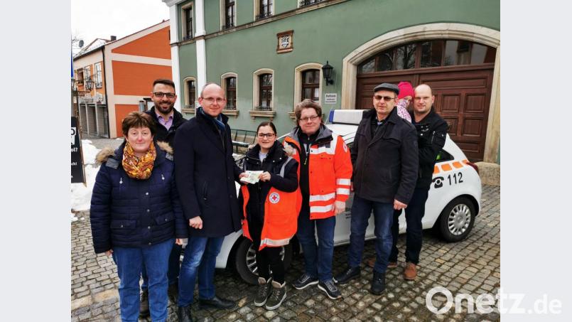 Der CSU-Ortsverband unterstützt die HvO mit 200 Euro. Bild: gz