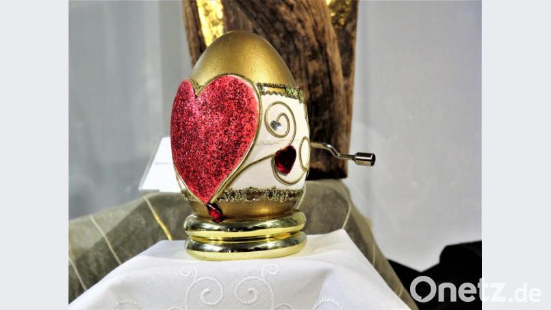 In diesem Ei ist eine Spieluhr versteckt. Bild: ubb