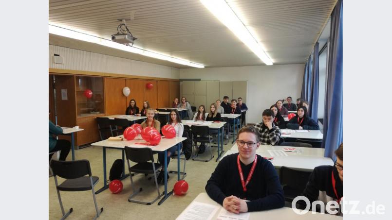 Unter dem Motto &quot;Dein Typ ist gefragt&quot; lud die DKMS die Schüler der Jahrgangsstufen Q 11 und Q 12 des Otto-Hahn-Gymnasiums (OHG) ein, sich im Kampf gegen Blutkrebs zu engagieren Bild: Otto-Hahn-Gymnasium/exb