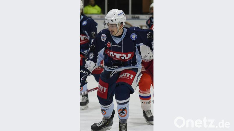 Zweifacher Torschütze beim Sieg der Blue Devils gegen den EC Peiting: Jakub Bitomsky. Bild: gb