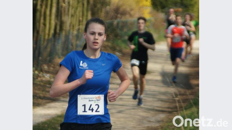 Rund um das Sportgelände am Butzenweg führt die Laufstrecke des „4. Frischmann Swim and Run“ am 8. März in Kümmersbruck. Bild: bha