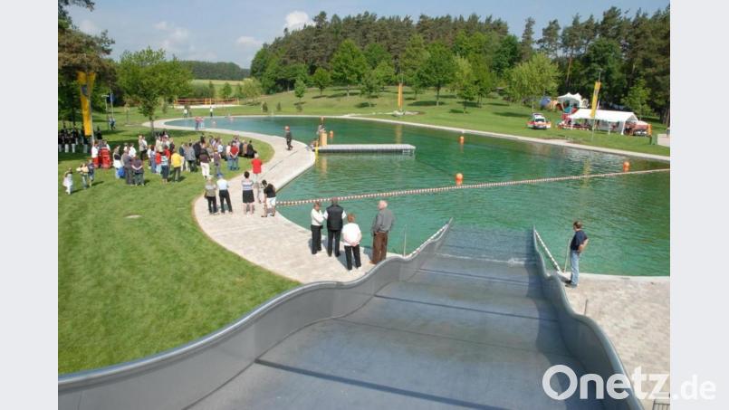Das Naturerlebnisbad Schnaittenbach. Hier könnte sich die SPD sogenannte "Natur-Lodges" vorstellen. Archivbild: Petra Hartl
