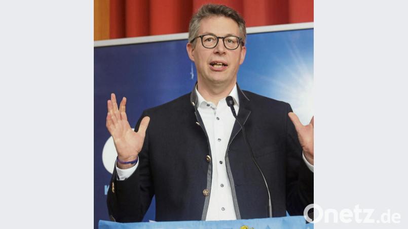 Generalsekretär Markus Blume sprach aktuelle politische Themen an, auch die Wirtschaftskrise. Bild: Wolfgang Steinbacher