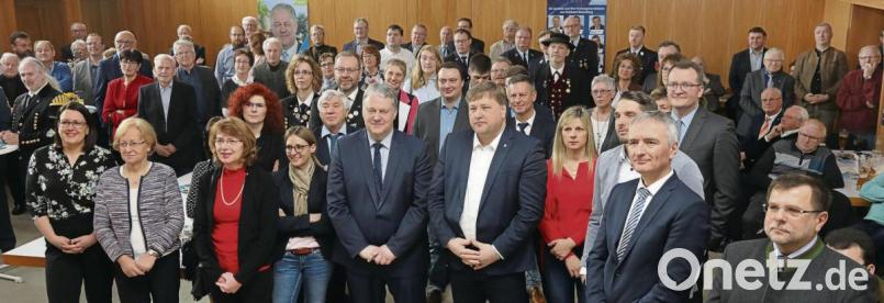 Die gesamte CSU-Prominenz der Region und viele Gäste füllten am Sonntag den Saal des Kettelerhauses beim Forum der Begegnung, um Markus Blume sprechen zu hören. Bild: Wolfgang Steinbacher