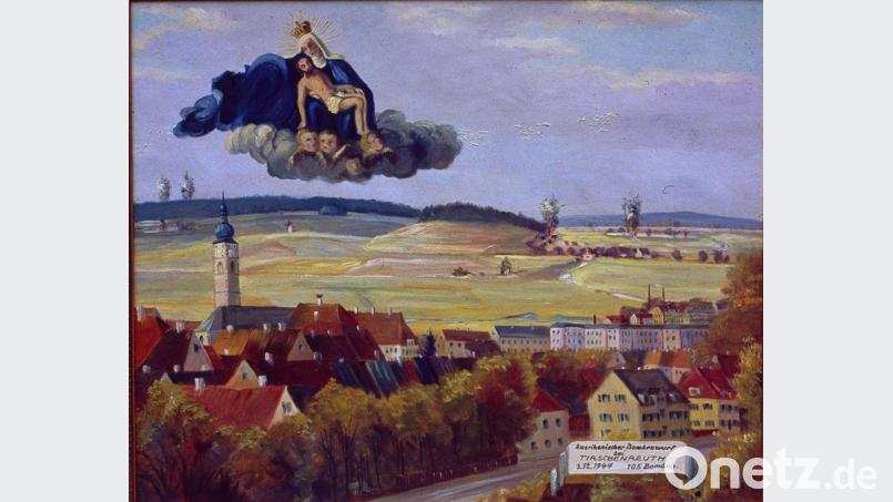 „Schwarze Burg“ nannten hiesige Nazis die Tuchfabrik Mehler. Sie stiftete um 1950 ein Votivbild für die „Schmerzensmutter“. Für „105 fehlgeleitete Bomben“ am 9. Dezember 1944. Statt Tuche musste die enteignete Fabrik seit 1943 riesige Fangnetze aus Eisenringen gegen feindliche U-Boote fabrizieren und mit der Bahn verschicken. Bild: Sammlung Fähnrich/exb