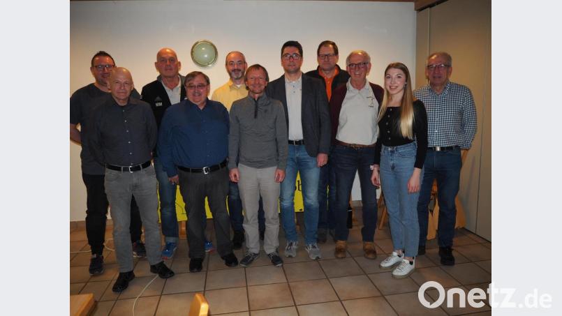 Der neue Vorstand des DJK-Fußballfördervereins. Bild: knu