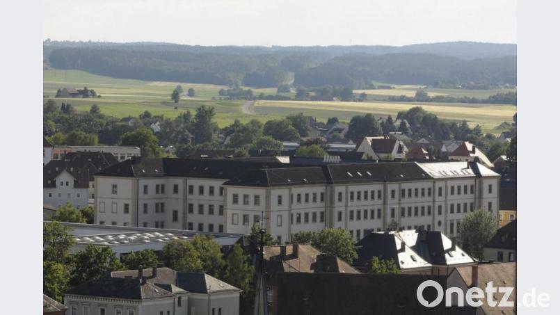 Die Schüler am Max-Reger-Internat leben sehr eng zusammen. Zu ihrer Sicherheit wurde die Einrichtung geschlossen. Bild: Petra Hartl