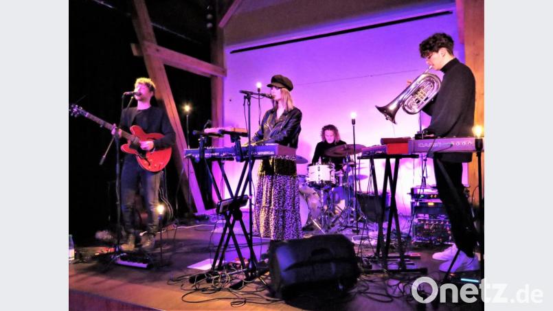 Die Band "Nick &amp; June" fesselte am Samstagabend mit neuen Songs und Liedern aus den beiden bisherigen Alben Bild: ubb