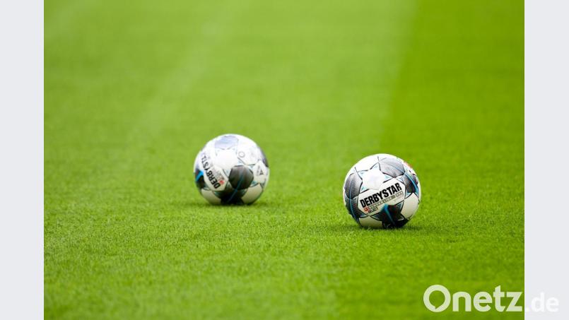Spielverlegung oder nicht? Der Bayerische Fußballverband rät Vereinen zur Kontaktaufnahme mit dem Spielleiter. Bild: Tobias Hase