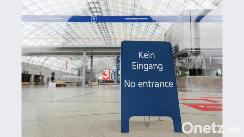 Ein Schild &quot;Kein Eingang&quot; steht in der Messe auf dem Boden. Die Leipziger Buchmesse ist wegen des neuartigen Coronavirus abgesagt worden. Bild: Jan Woitas/dpa