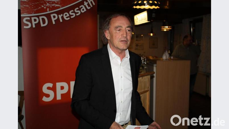 Eine Rückbesinnung auf das aufklärerische Ideal des verantwortungsbewussten Staatsbürgers müsse die SPD vorantreiben, bekräftigt Bezirksvorsitzender Franz Schindler. Bild: bjp