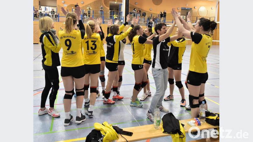 Der vorletzte Schritt ist gemacht! Die Volleyballerinnen des SV Hahnbach II gewannen das Spitzenspiel gegen den SC Memmelsdorf und spielen nun am kommenden Wochenende beim Tabellenzweiten VGF Marktredwitz um den Landesliga-Titel. Archivbild: Hubert Ziegler