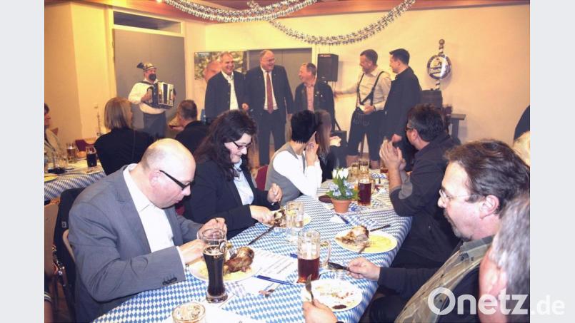 Beim CSU-Starkbierfest vor der letzten Kommunalwahl 2014 herrschte beste Stimmung. Wegen des Coronavirus ist sechs Jahre später nicht nur dieser Wahlkampfabschluss abgesagt. Archivbild: R. Kreuzer