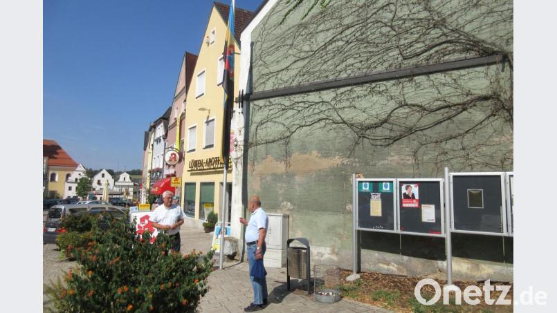 Bürgermeister Rupert Troppmann will den Stadplatz nach oben optisch begrenzen und für die Bürger ein Kommunbrauhaus einrichten. Bild: ui
