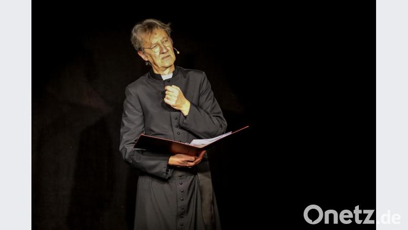 Holger Paetz bei der Futura in Windischeschenbach. Bild: Roland Wellenhoefer