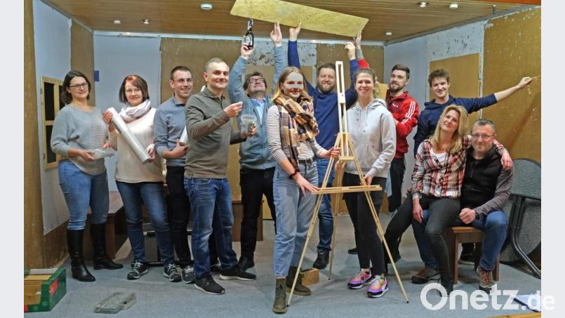Noch ist es wüst und leer auf der Bühne. Die Theresienstadl-Leute werden das bis zum Start der fünf Theateraufführungen gründlich ändern. Bild: nm