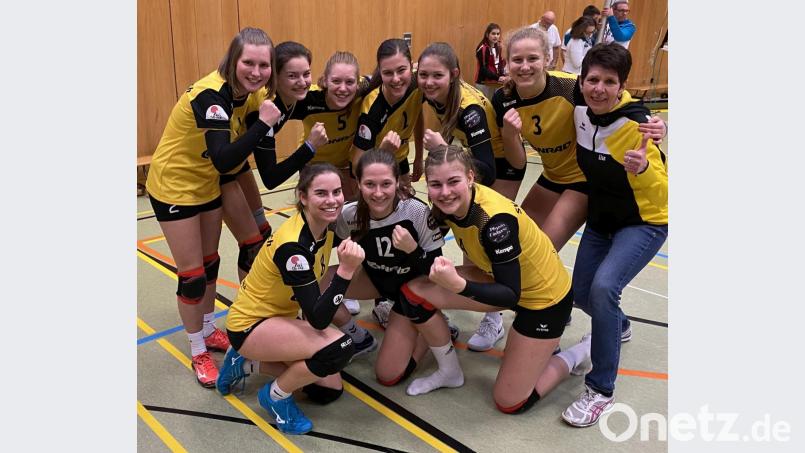 Jubel bei den Hahnbacherinnen über Platz drei. Bild: exb