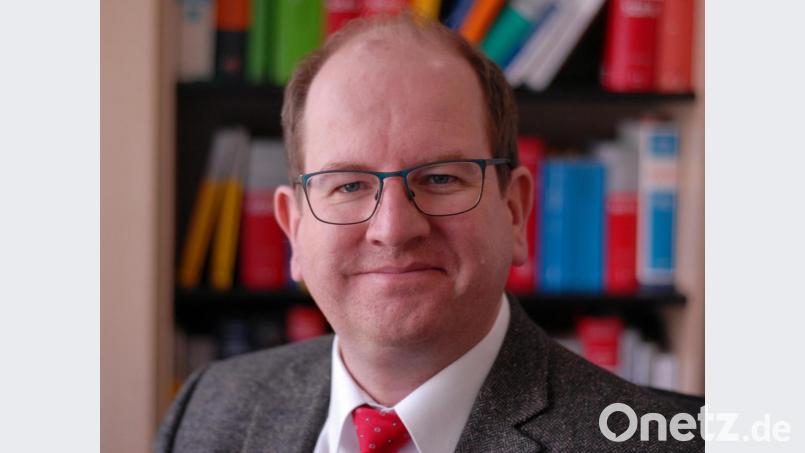 Rechtsanwalt Markus Huber aus Amberg ist Fachanwalt für Arbeitsrecht. Bild: sne