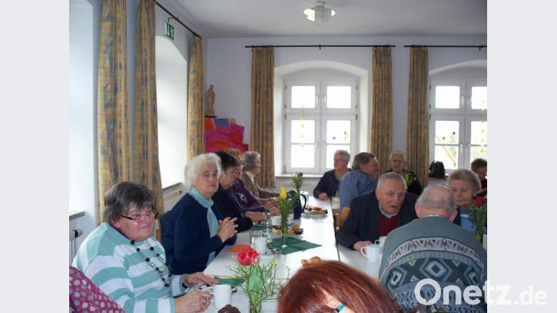 Die Senioren nahmen die Einladung des Pfarrgemeinderats zu diesem Nachmittag gerne an. Bild: dob