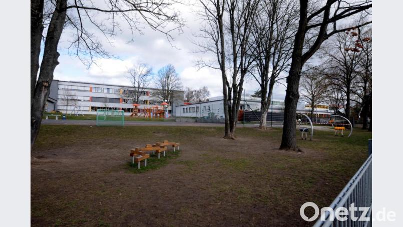 Ab Montag bleibt auch die Barbara-Grundschule in Amberg als Vorsichtsmaßnahme wegen des Coronavirus geschlossen. Bild: Stephan Huber