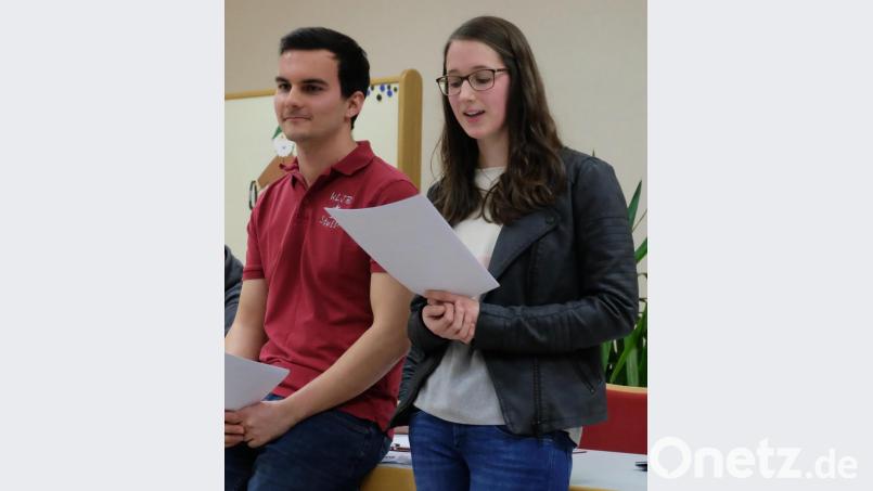 Bei der Jahreshauptversammlung im März 2019 besetzte die KLJB Stulln ihr Team neu in neun Positionen. Nach einem Jahr im Amt gaben die beiden 1. Vorsitzenden Alexander Hofstetter und Esther Schmid ihr Debüt und konnten auf ein sehr erfolgreiches Vereinsjahr zurückblicken. 
. Bild: ohr