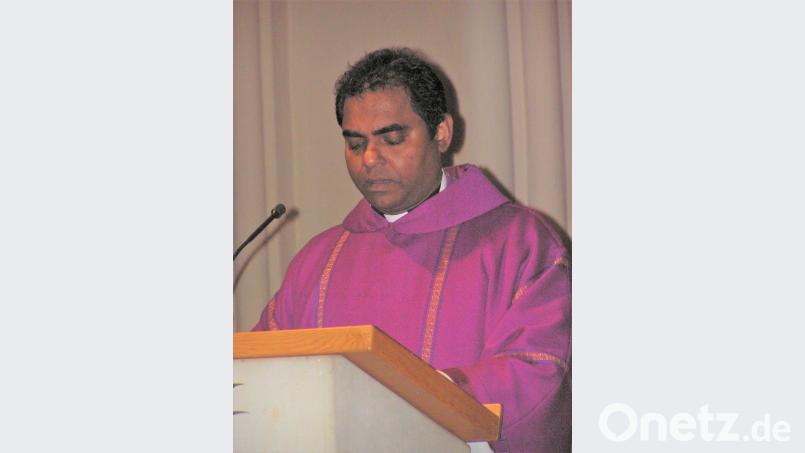 Pfarrer Julius Johnrose bestreitet die Religiösen Tage in der Pfarrei St. Sigismund in Pleystein. Bild: tu