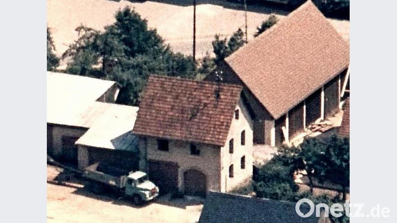 1955 erwarb die Raiffeisenbank das alte Kommunbrauhaus im Klebergarten und richtete dort ein Kohlen- und Düngerlager ein. Archivbild: ü
