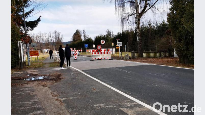 Die beiden jungen Männer aus Schweinfurt versuchten vergeblich zu Fuß nach Tschechien zu gelangen. Die Polizei verwehrte die Einreise. Bild: gz