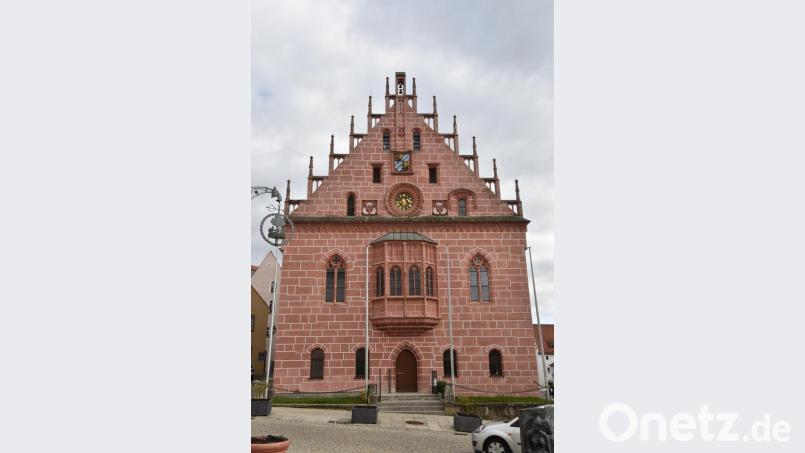 Die &quot;Wahl-Schlacht&quot; ums historische Rathaus ist geschlagen. Bild: Andreas Royer