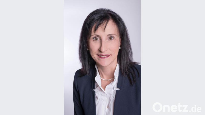 Bürgermeisterin Tanja Schiffmann muss sich in Parkstein geschlagen geben. Bild: exb