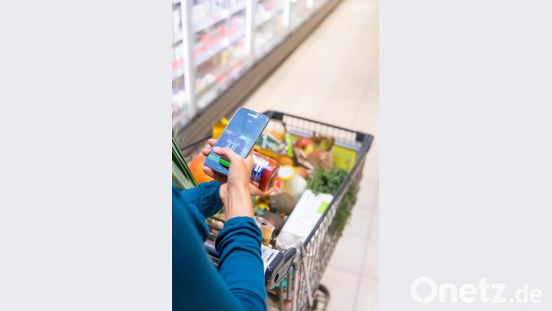 Lobenswerte Aktion: Die Schirmitzer SPD kauft in den kommenden Wochen für diejenigen ein, die zu Corona-Risikogruppen gehören oder in häuslicher Quarantäne sind. Bild: Benjamin Nolte/dpa