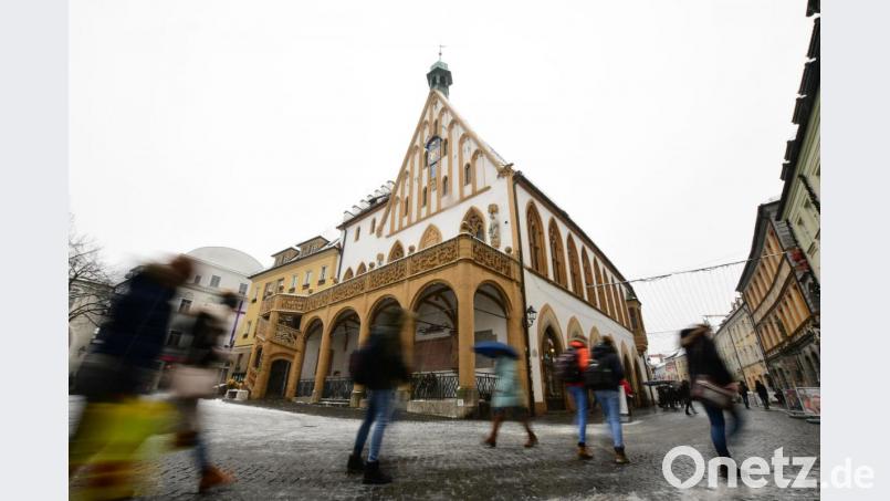 Zehn Frauen und Männer ziehen in das Rathaus ein, die in dieser Legislaturperiode keinen Sitz hatten. Archivbild: Hartl