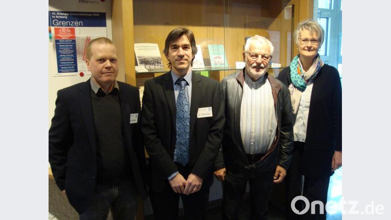 Sie gestalteten den informativen und gut angenommenen Tag der Archive im Staatsarchiv (von links): Jochen Rösel, Till Strobel, Martin Dallmeier und Archivdirektorin Maria Rita Sagstetter. Bild: schß
