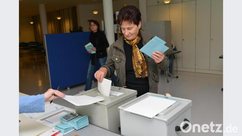 Die Hälfte der Wahlberechtigten sind Frauen. Aber selbst 100 Jahre nach der Einführung des Frauenwahlrechts sind noch immer viel zu wenig Frauen in den kommunalen Selbstverwaltungsgremien vertreten. Im Landkreis Schwandorf gibt es Gemeinden, deren Räte ausschließlich aus Männern bestehen. Bild: Petra Hartl