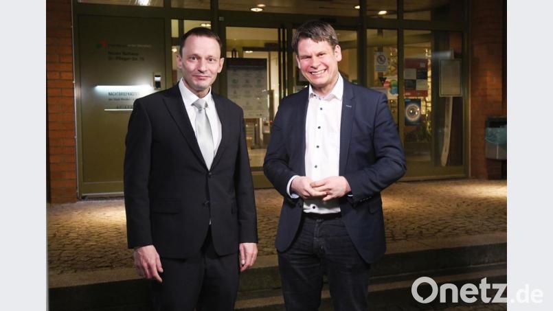 Wer wird neuer Weidener Oberbürgermeister? Bei der Stichwahl am 29. März zählt&#039;s für die Kandidaten Jens Meyer (links) und Benjamin Zeitler. Bild: Gabi Schönberger