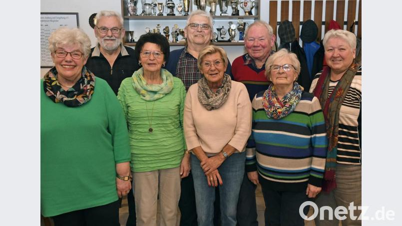 Sie erhielten bei den Wahlen das Vertrauen der Mitglieder (von links): Maria Schmidt, Engelbert Mirbeth, Rita Wolf, Sigurd Schmidt, Elfriede Hahn, Siegfried Gramolla, Rita Schlaffer und Maria Gramolla. Bild: Petra Hartl