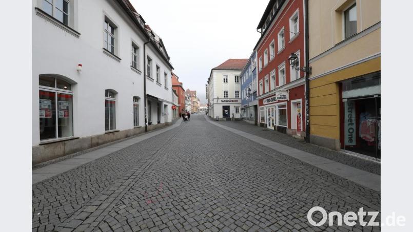 Die Geschäfte sind geschlossen, es ist wenig los in der Amberger Altstadt. Ein Krisenstab befasst sich täglich, um Situationen neu zu bewerten und Entscheidungen zu treffen. Bild: Wolfgang Steinbacher