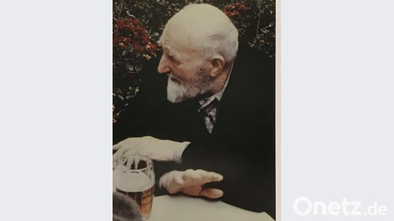 Über 40 Jahre durchwanderte Michael Hardt kreuz und quer seine Heimat, zeichnete und beschrieb Steinkreuze und Marterl und versuchte die damit verbundenen Sagen herauszufinden. Bild: exb