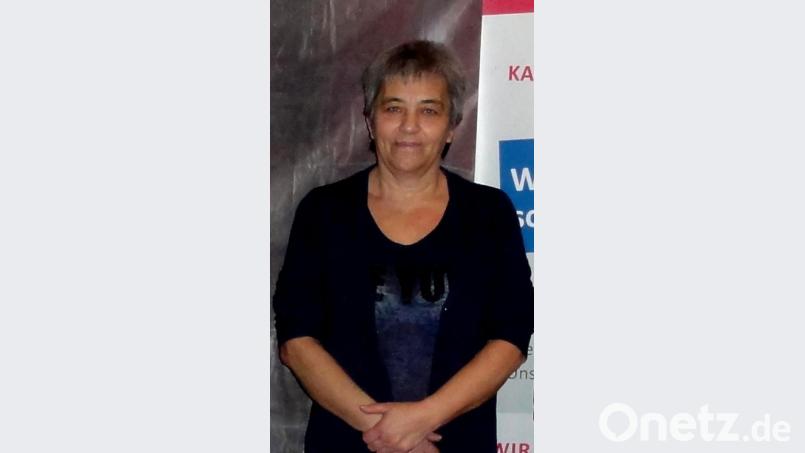 KAB-Kreisvorsitzende Daniela Ernstberger berichtet vom Angebot der KAB im Internet. Bild: Kunz