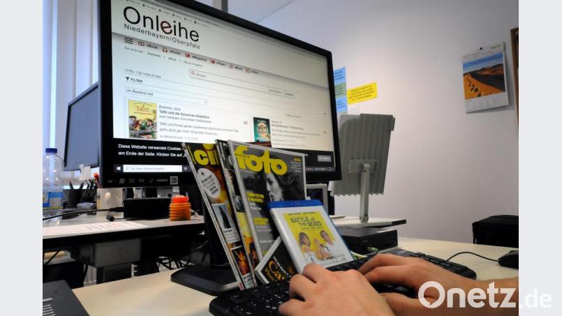 Was tun mit den bereits entliehenen Magazinen und Blu-Rays aus der Stadtbibliothek? Ganz einfach: Behalten, so lange die Einrichtung geschlossen hat. Die Fristen sind verlängert worden. Die Onleihe läuft wie gehabt. Bild: Stephan Huber