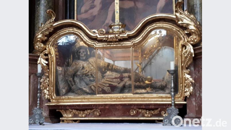 Die Heiligen Leiber in der Basilika Waldsassen. Bild: pz