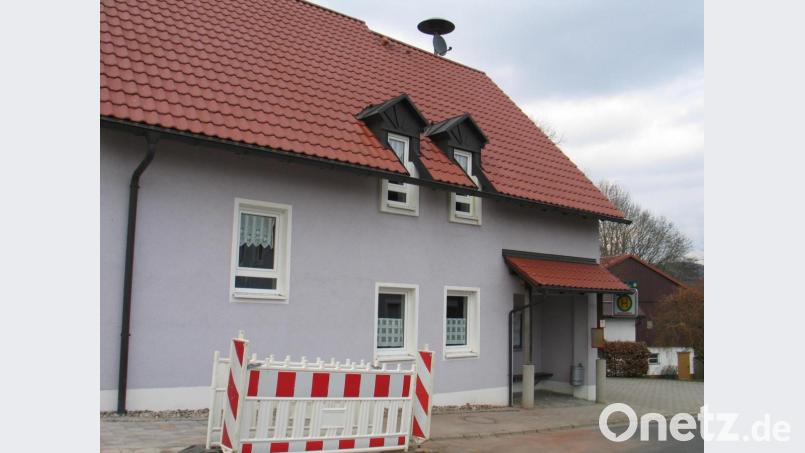 Auf diese kleine Baustelle warteten die Brandschützer seit einem Jahr. Die Kabel sind verbunden. Jetzt fehlt nur noch die Freischaltung der Leitung. Bild: bkr